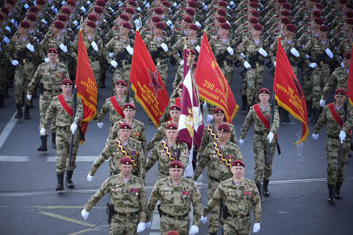 Putin, parada na Placu Czerwonym