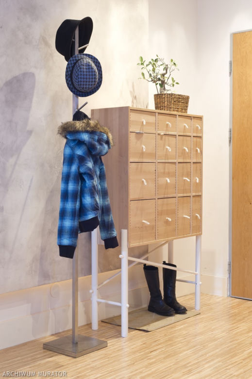 Ergonomiczna komoda w przedpokoju w stylu nowoczesnym