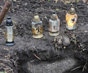 Poćwiartował ciało współlokatora i zakopał w parku! Po wszystkim napisał do matki Mateusza