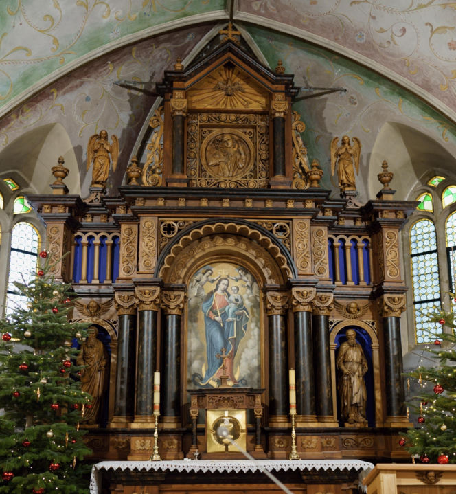 To jedno z najpiękniejszych miast w woj. małopolskim. Mikołaj Rej ukończył w nim swoje słynne dzieło