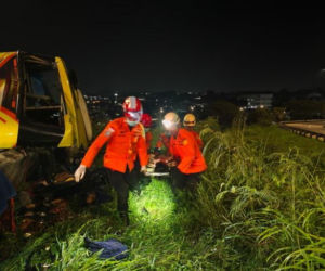 Tragiczny wypadek autobusu w Indonezji