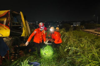 Tragiczny wypadek autobusu w Indonezji