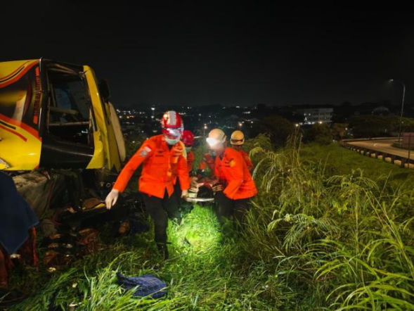 Tragiczny wypadek autobusu w Indonezji