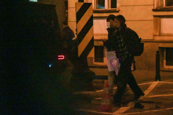 Anna Lewandowska parkuje na zakazie