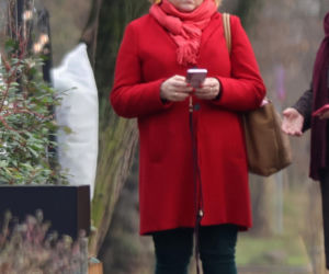 Katarzyna Bosacka w parku