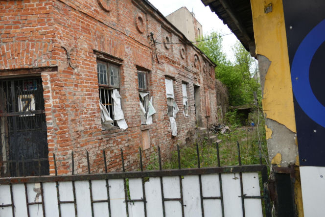 Michał jest inwalidą, bo kolega skatował go nożycami