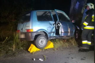Opolskie. Nastolatka ZAKLESZCZONA w Cinquecento. ZMARŁA w szpitalu [ZDJĘCIA]