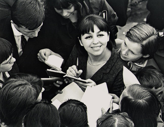  Kalina Jędrusik ukrywała nagiego amanta za oknem