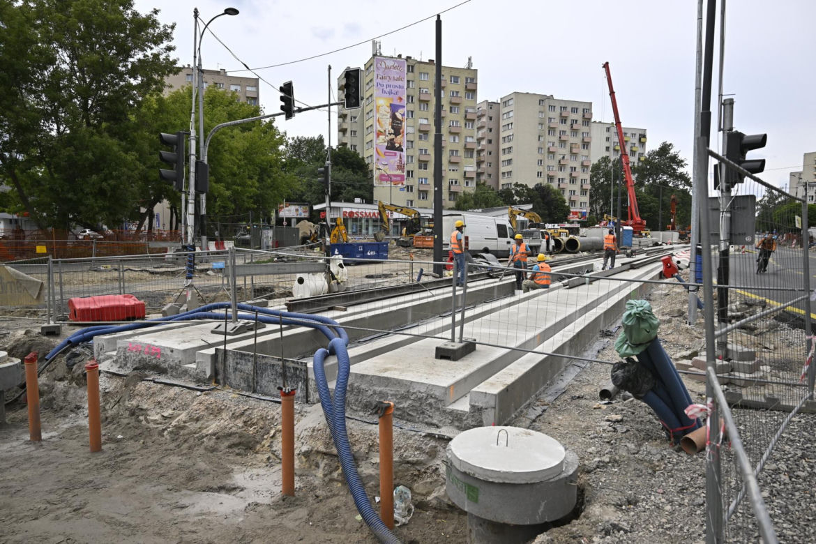 Tramwaj do Wilanowa wytnie autobusy?! Od września wielkie zmiany w komunikacji. ZTM zaczyna konsultacje z mieszkańcami