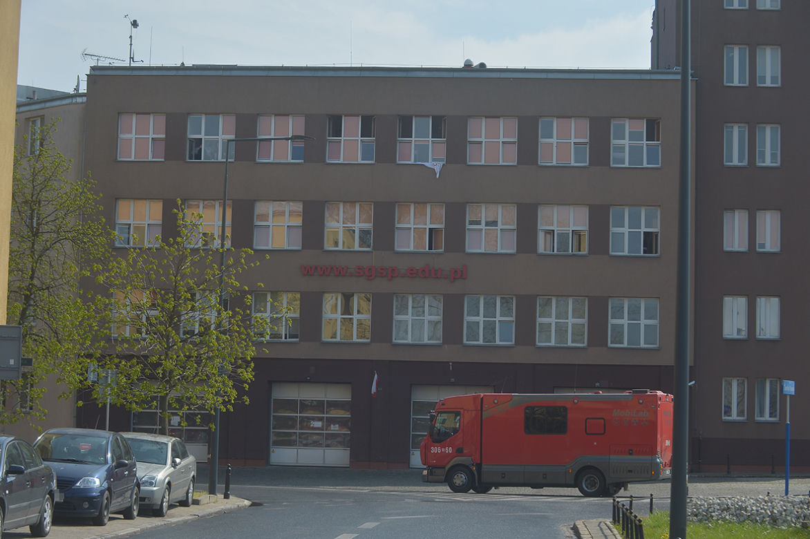 Zakażeni w Szkole Głównej Szkoły Pożarniczej