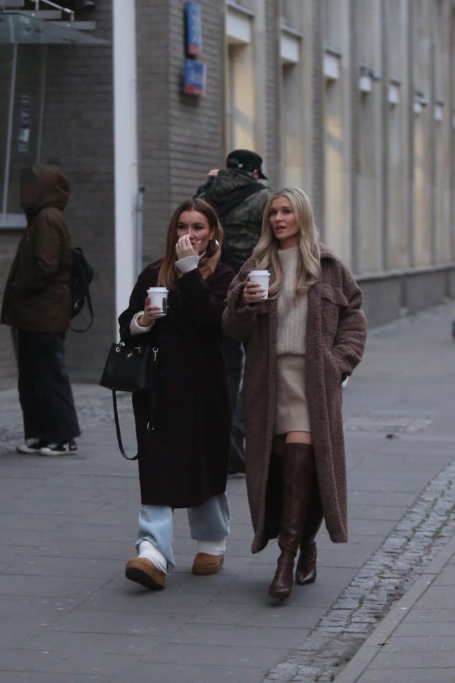 Joanna Krupa z siostrą Martą. Zjadły w mlecznym i poszły po patelnię