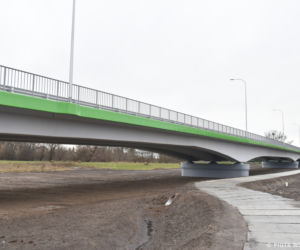 W Trawnikach, na drodze wojewódzkiej nr 838, otwarto nowy most na rzece Wieprz [ZDJĘCIA]