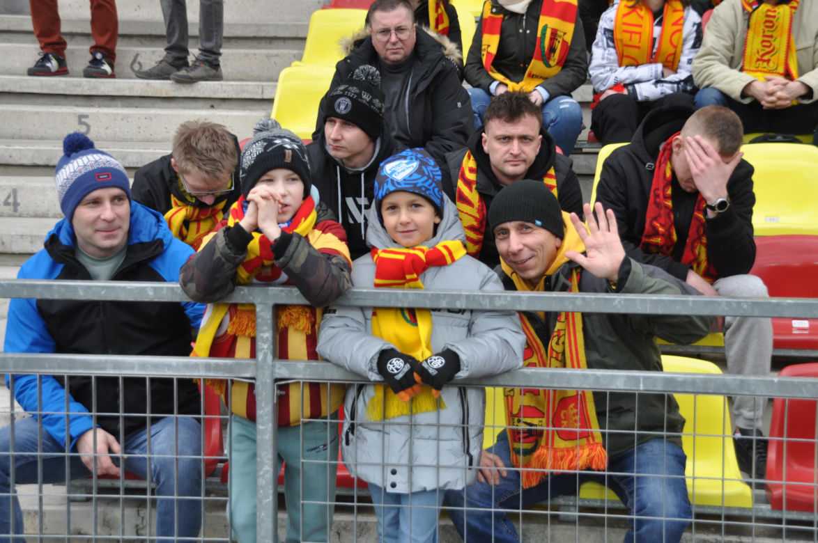 Korona Kielce - Pogoń Szczecin. Zobacz zdjęcia z trybun Suzuki Areny