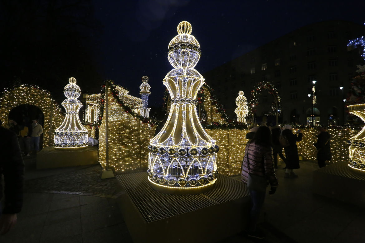Piękna iluminacja w Warszawie
