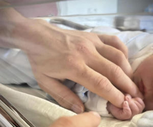 Aleksandra i Sławosz Uznańscy-Wiśniewscy zostali rodzicami