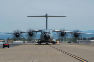 Baza dla armii USA powstaje we Wrocławiu. Co budują na lotnisku? 