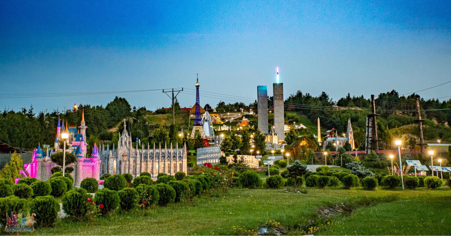 Park Rozrywki i Miniatur Sabat Krajno zaprasza na Nocne Zwiedzanie