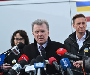 Ambulans i środki medyczne jadą na Ukrainę. Tak pomaga Pomorze Zachodnie