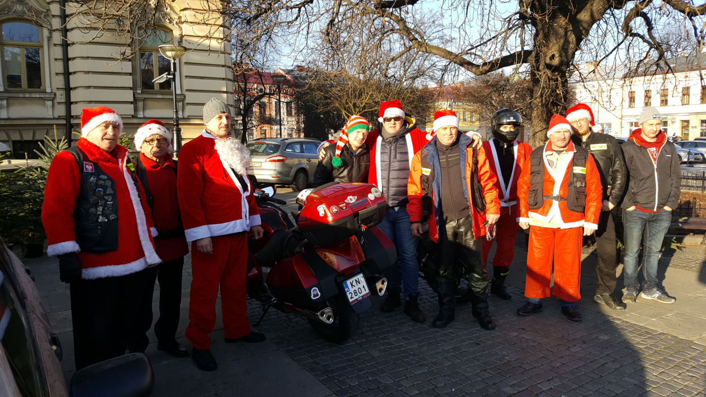 Czy św. Mikołaj jeździ na motocyklu? Tak i to nie jeden!