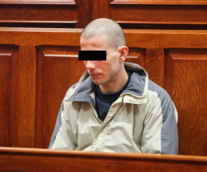 Odsiedzi 14 lat za pociętą twarz Karoliny