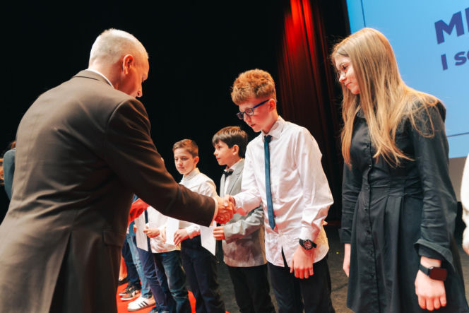 Najzdolniejsi uczniowie odebrali stypendia Prezydenta Miasta Siedlce