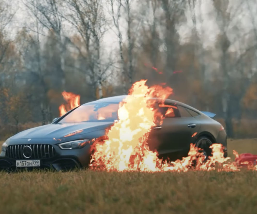 Rosyjski youtuber podpalił swojego Mercedesa-AMG GT 63 S