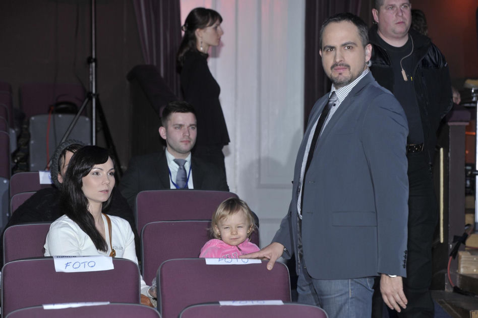 Agustin Egurrola, Nina Tyrka
