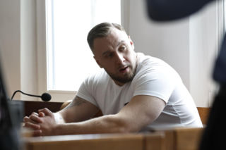 „Zamówili dwie butelki wódki i lemoniadę”. Kelner ujawnia, co działo się przed tragedią na Trasie Łazienkowskiej