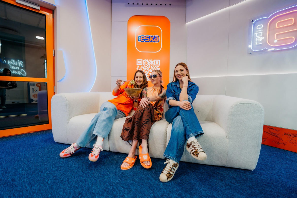 Daria Ładocha w studiu ESKI