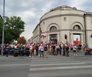 „Cześć i chwała bohaterom!”. Siedlczanie spotkali się w centrum miasta, by uczcić 82. rocznicę wybuchu Powstania Warszawskiego