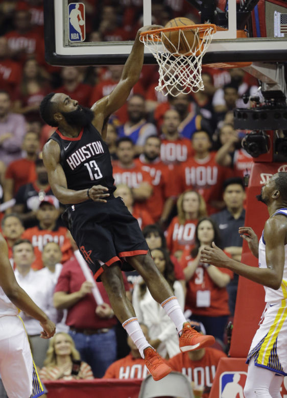  James Harden zostawił napiwek półtora miliona dolarów w barze ze striptizem