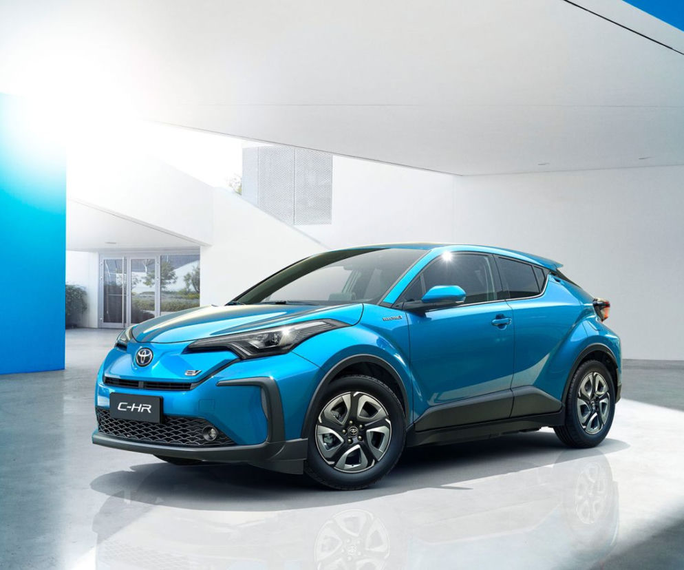 Elektryczna Toyota C-HR 