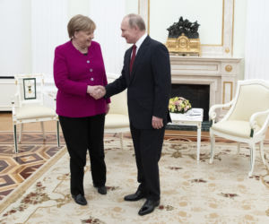 Merkel chce szczepionki z Putinem