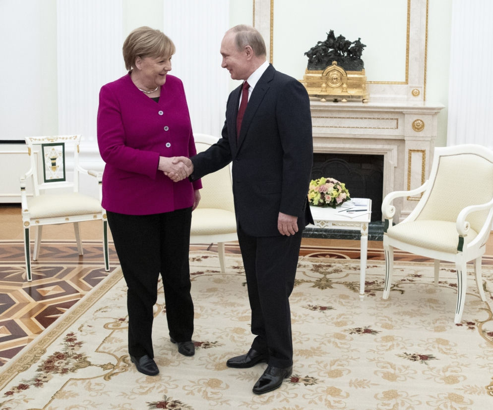 Merkel chce szczepionki z Putinem