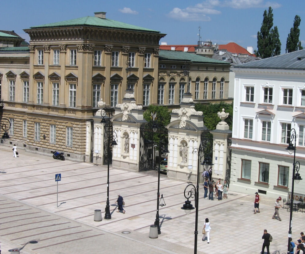 Klamka zapadła. Uniwersytet Warszawski wróci do stacjonarnych zajęć. A inne uczelnie?