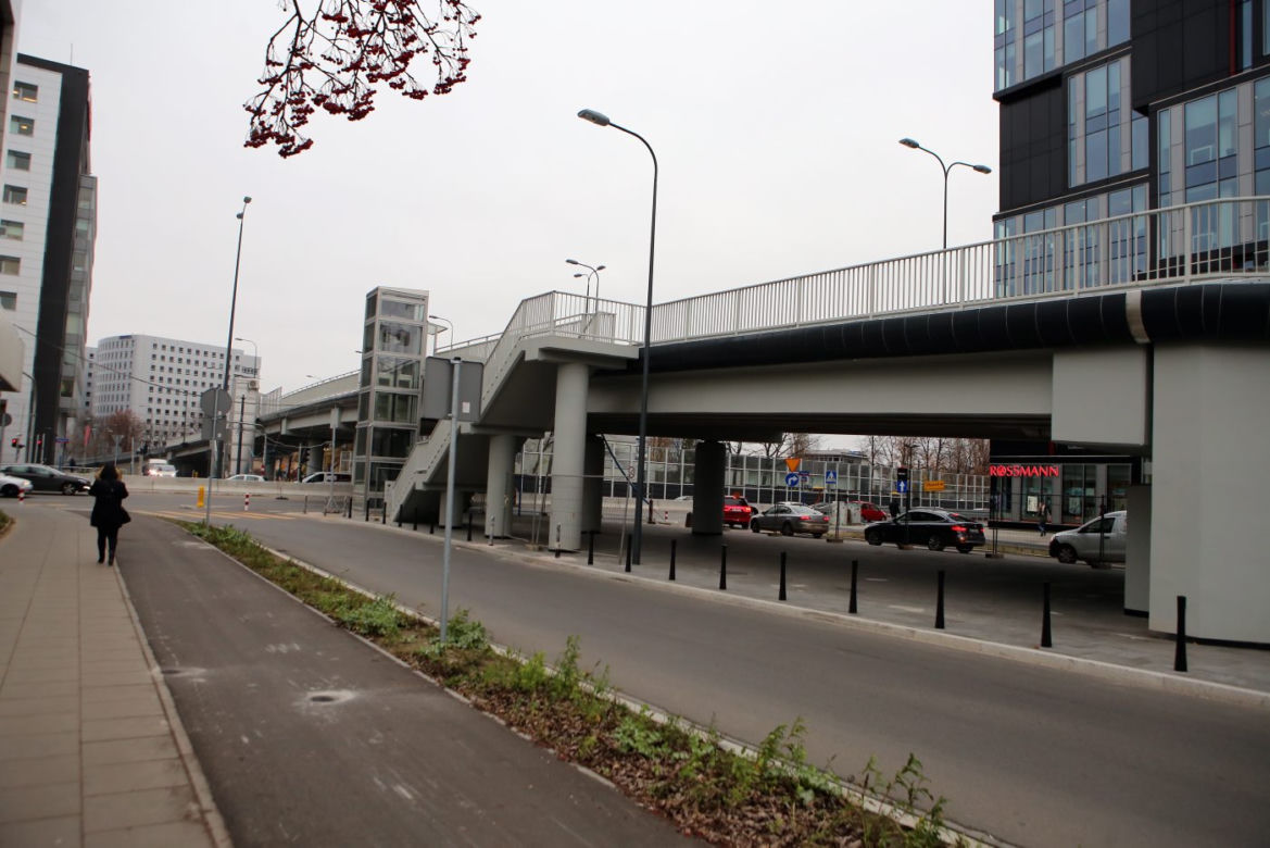 Otwierają wiadukt w ciągu Postępu nad Marynarską 