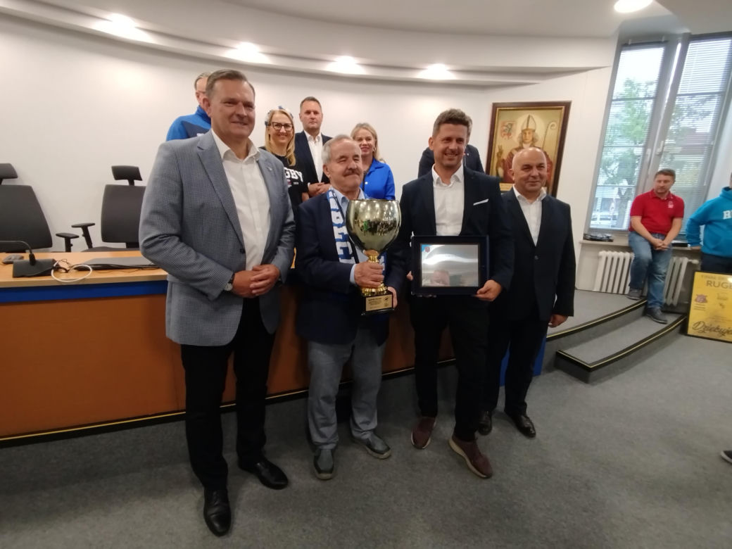 Społeczność sportowców i kibiców rugby z Siedlec uczciła największy z dotychczasowych sukcesów w historii klubu