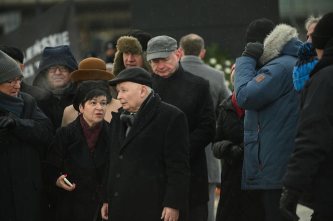 Jarosław Kaczyński na obchodach miesięcznicy smoleńskiej