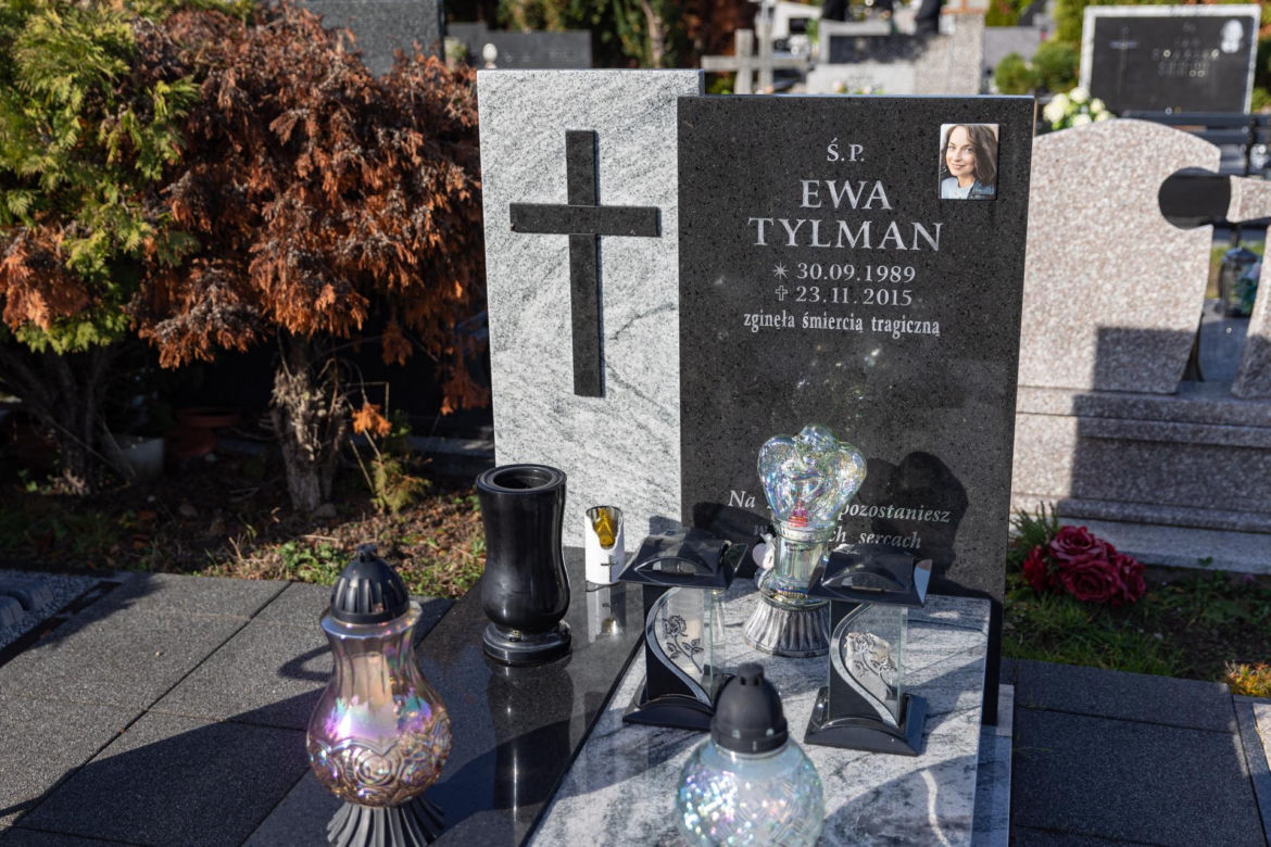 Rozdzierający ból ojca Ewy Tylman. "Rodzic nie powinien zapalać zniczy na grobie swojego dziecka"