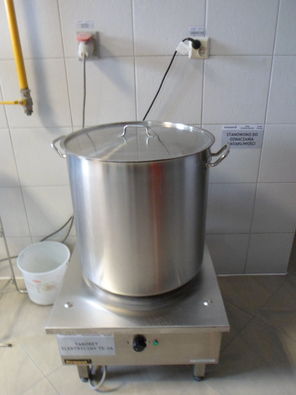 Stanowisko do oznaczania nasiakliwości płytek ceramicznych w różnych temperaturach