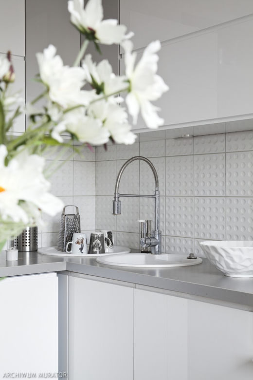 Płytki ceramiczne z ryflowanym wzorem