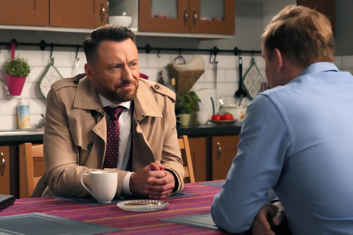 Barwy szczęścia, odcinek 3331: Cwany Wilk podejdzie Huberta? Wykorzysta Pyrkę i kupi jego rodzinny dom za bezcen? - ZDJĘCIA