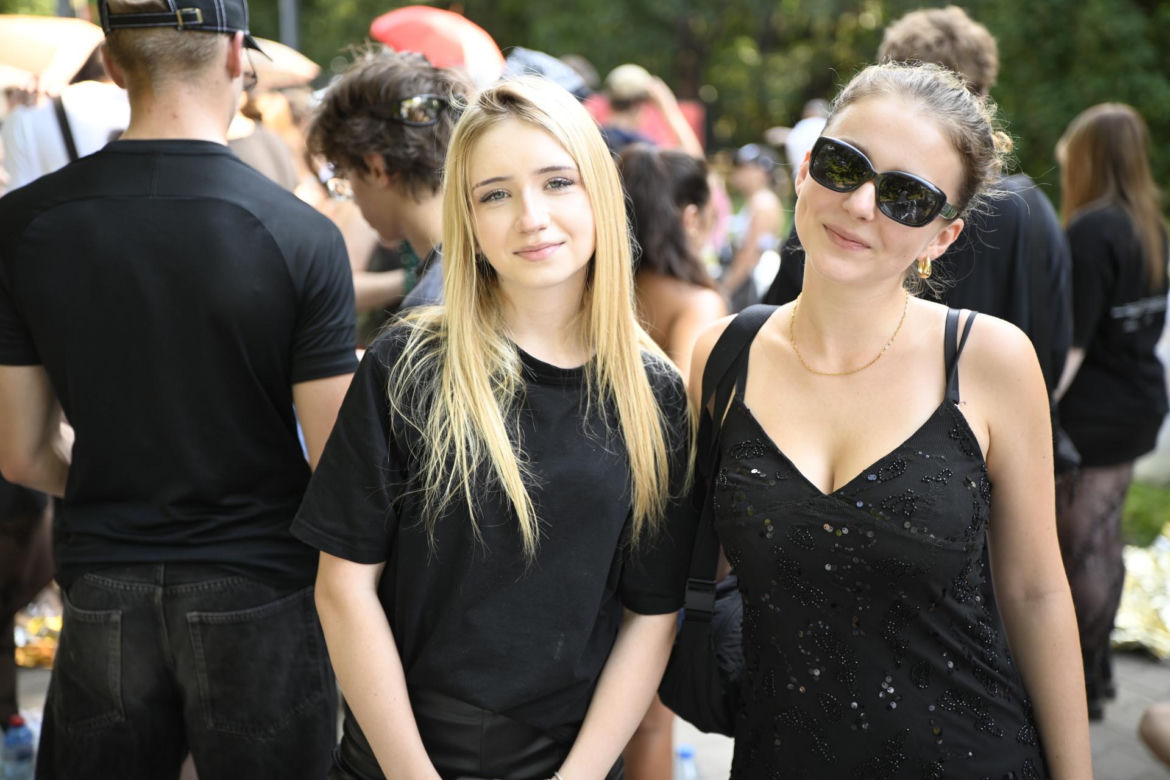 Drugi koncert The Weeknd w Warszawie. Najwierniejsi fani nie przestraszyli się morderczego upału. Znajdź się na zdjęciach