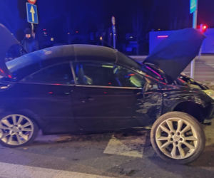 Mandat dla kierowcy. Za spowodowanie kolizji trzech aut w Lesznie