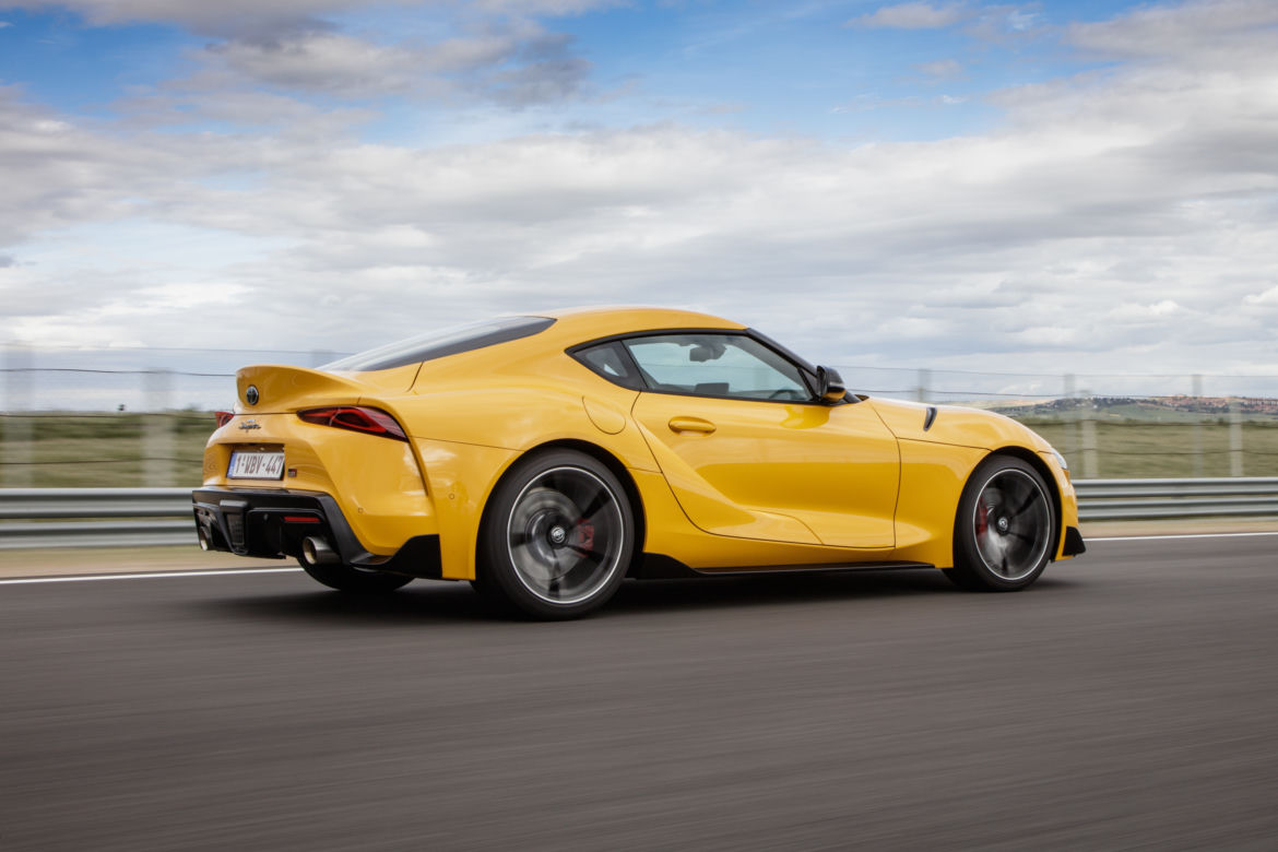 Toyota GR Supra w kolorze Nitro Yellow