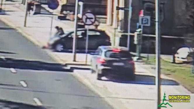 Potrącenie kobiety na wózku inwalidzkim