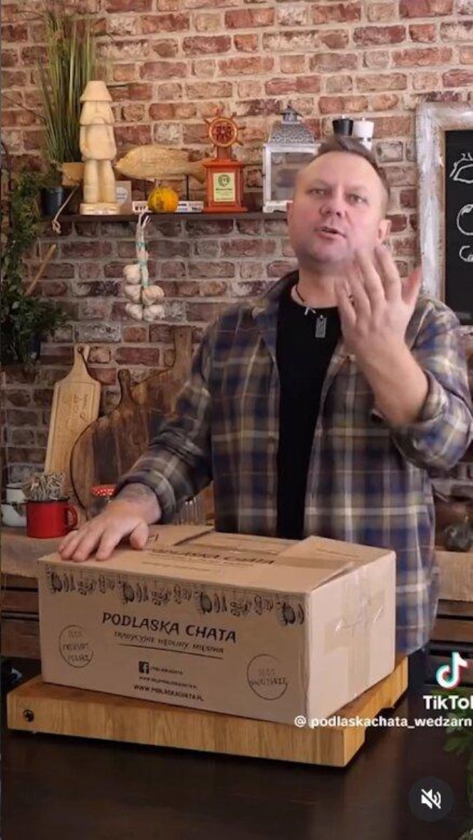 Wojna o kiełbasę w sieci! Miliony w tle i groźby prawne po recenzji Książula