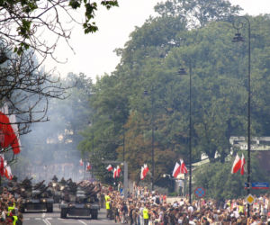 Wielka defilada w Warszawie. To Lech Kaczyński rozpoczął wojskowe pokazy w 2007 roku