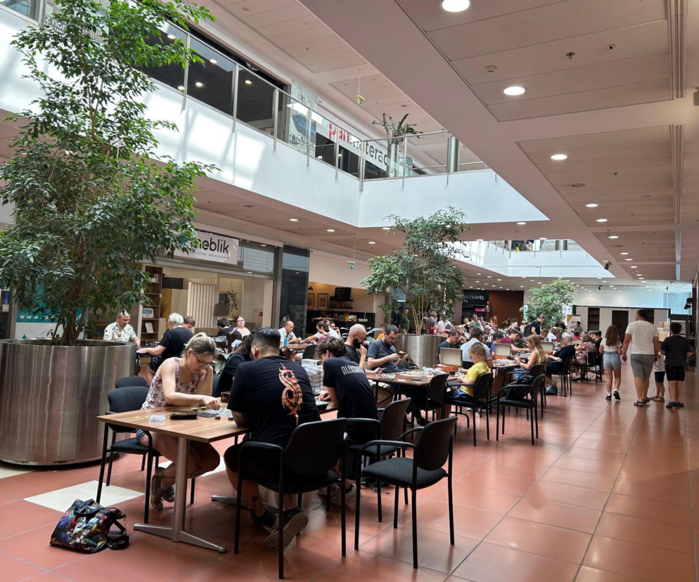 Gry planszowe, quizy, turnieje oraz retro-granie. Galeria Gala zaprasza na 34. finał WOŚP