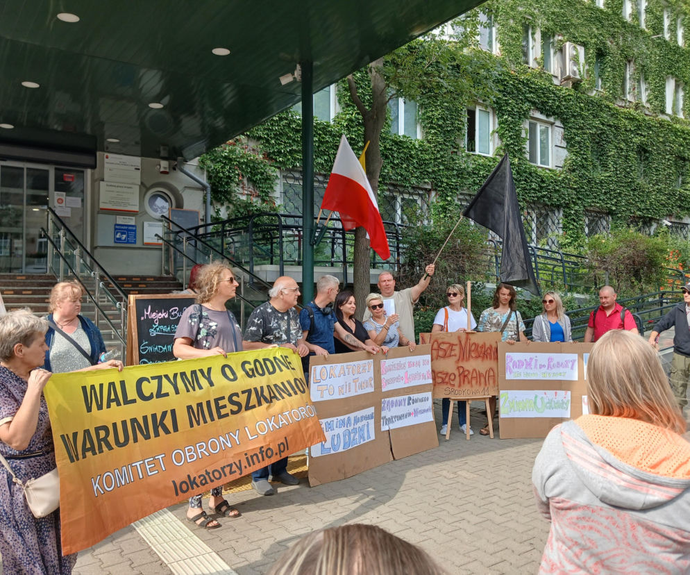 Mieszkańcy warszawskiej Pragi mogą wylądować na bruku. Budynek grozi zawaleniem, a urząd odmawia pomocy